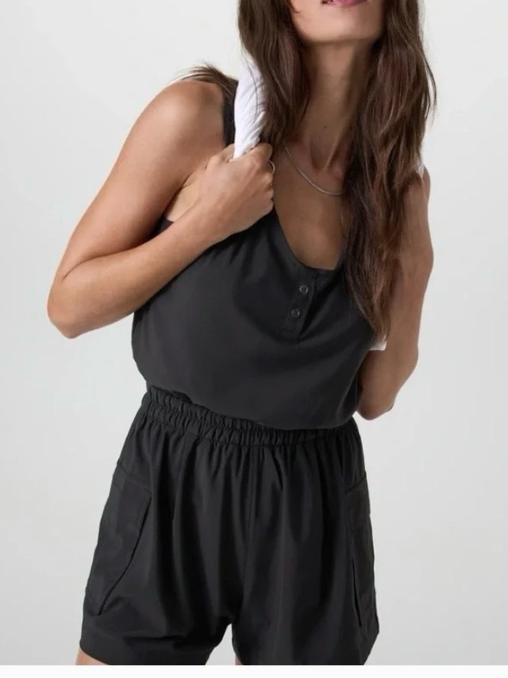 Vuori Villa Utility Stretch Lightweight Sleeveless Romper In Black  Size S.